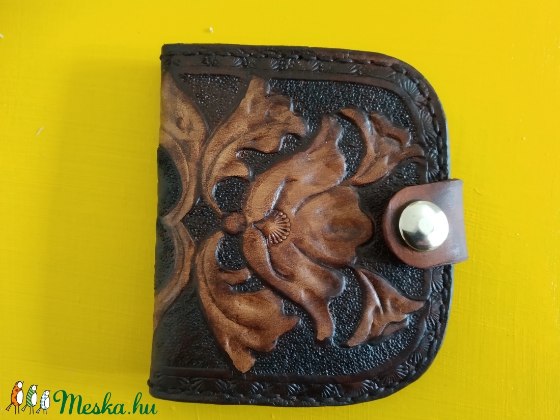 Vésett, poncolt retro bőr pénztárca - táska & tok - pénztárca & más tok - pénztárca - Meska.hu