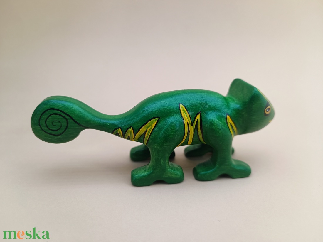 Fa kaméleon játék figura - játék & sport - plüssállat & játékfigura - más figura - Meska.hu Fa kaméleon játék figura - játék & sport - plüssállat & játékfigura - más figura - Meska.hu