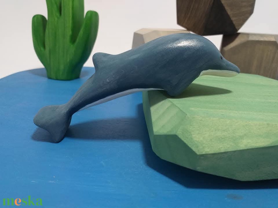 Fából készült kis delfin figura - játék & sport - plüssállat & játékfigura - más figura - Meska.hu Fából készült kis delfin figura - játék & sport - plüssállat & játékfigura - más figura - Meska.hu