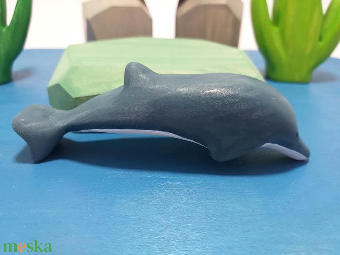 Fából készült kis delfin figura - játék & sport - plüssállat & játékfigura - más figura - Meska.hu Fából készült kis delfin figura - játék & sport - plüssállat & játékfigura - más figura - Meska.hu