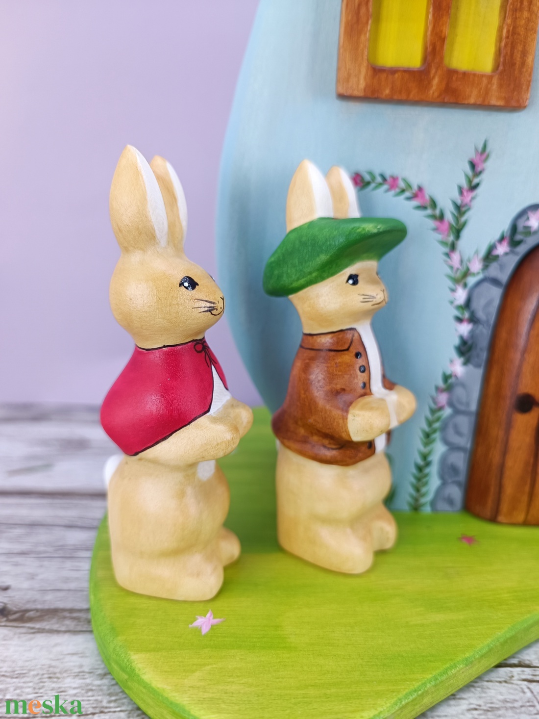 Nyúl Benjámin nyuszifiú fából faragott játék figura - ünnepi díszek, dekorációk - húsvéti díszek és dekorációk - húsvéti asztaldíszek - Meska.hu