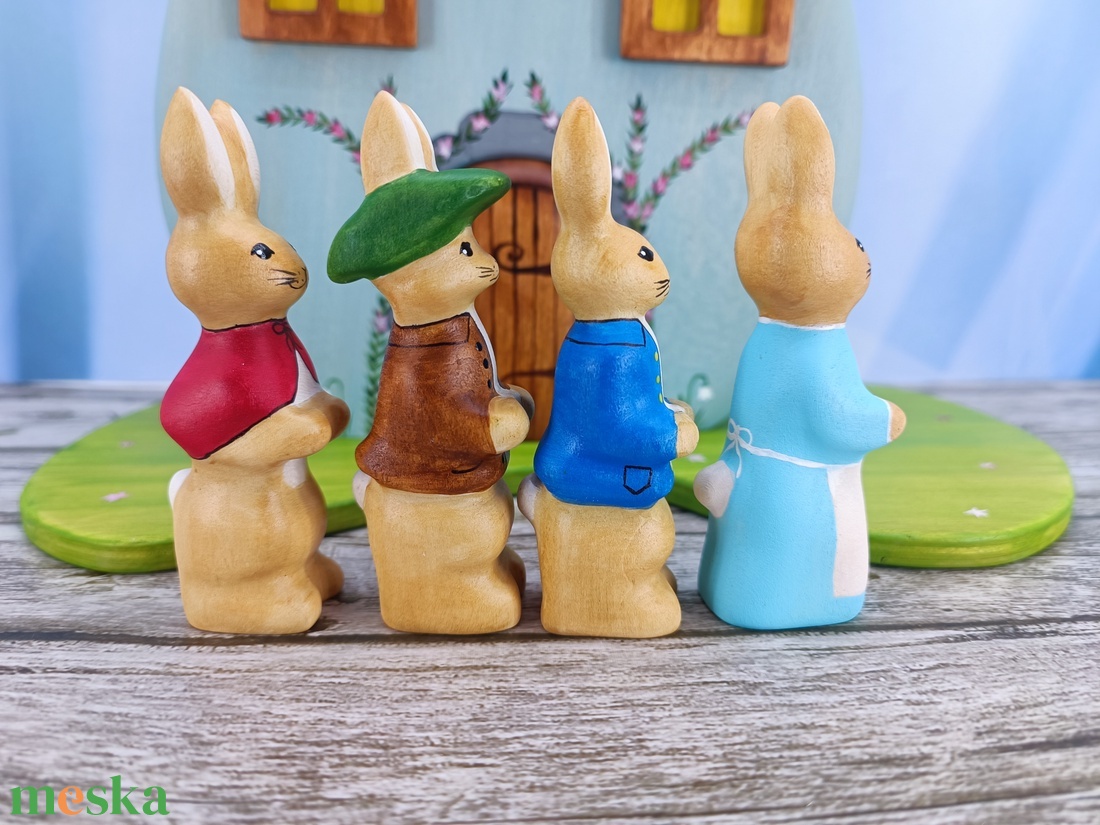 Nyuszi mama fából faragott játék figura - ünnepi díszek, dekorációk - húsvéti díszek és dekorációk - húsvéti asztaldíszek - Meska.hu