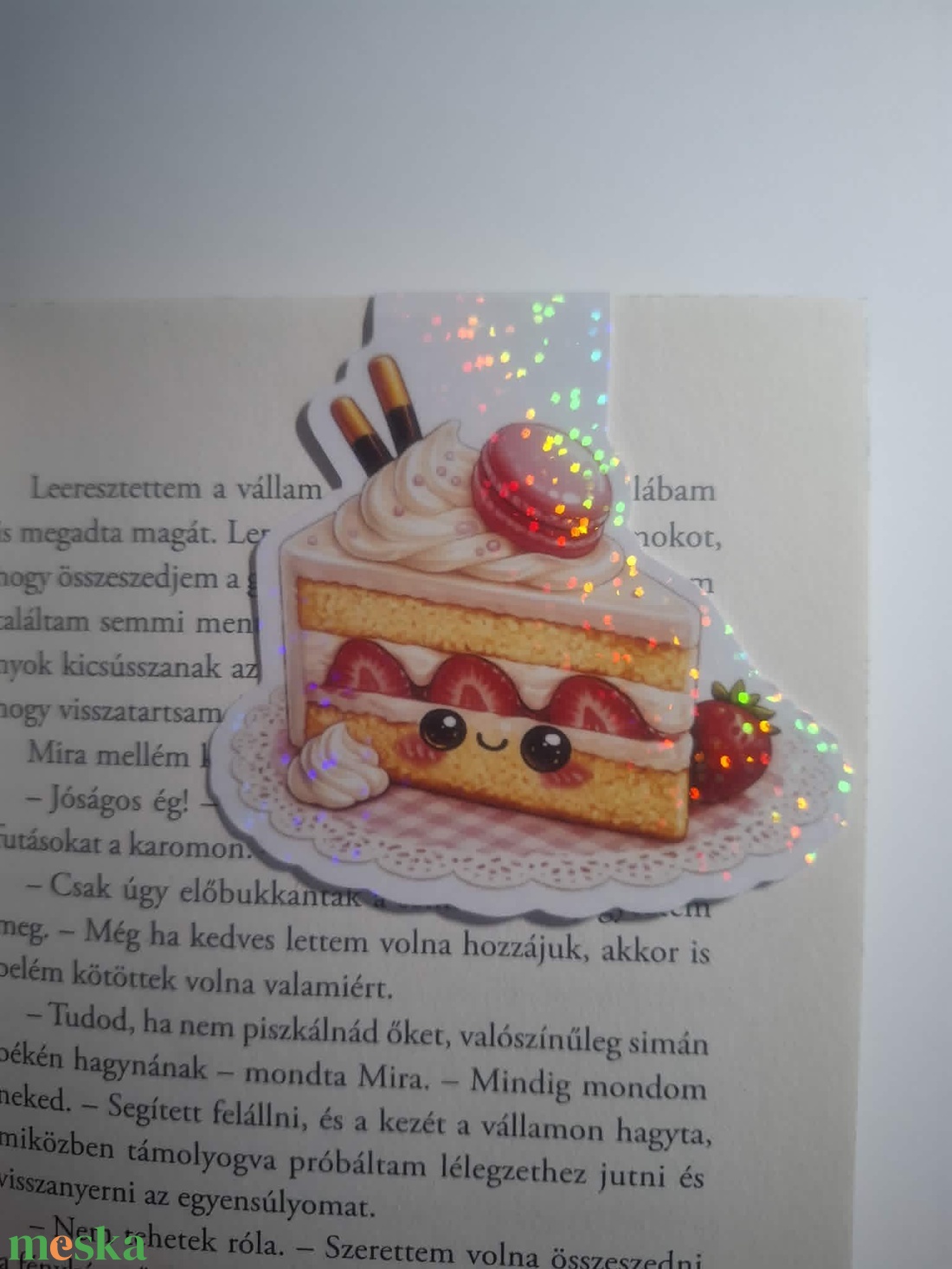 Mágneses könyvjelző - epres torta szelet - könyv & zene - könyvjelző - Meska.hu