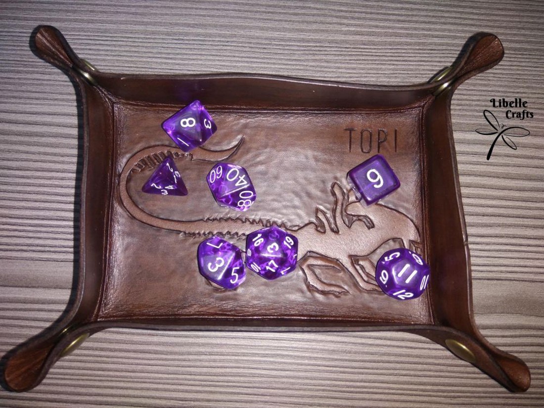 Alienes kockadobó tálca - játék & sport - táblajáték és kártyajáték - társasjátékok - dobókocka - Meska.hu