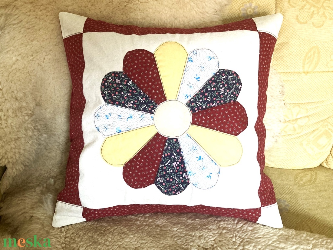 Patchwork párna - otthon & életmód - lakástextil - párna & párnahuzat - Meska.hu Patchwork párna - otthon & életmód - lakástextil - párna & párnahuzat - Meska.hu