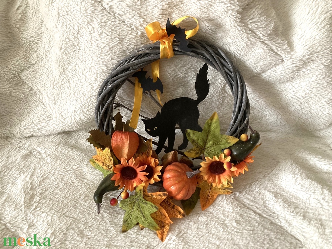 Halloween koszorú macskával - otthon & életmód - dekoráció - virágdísz és tartó - koszorú - Meska.hu Halloween koszorú macskával - otthon & életmód - dekoráció - virágdísz és tartó - koszorú - Meska.hu