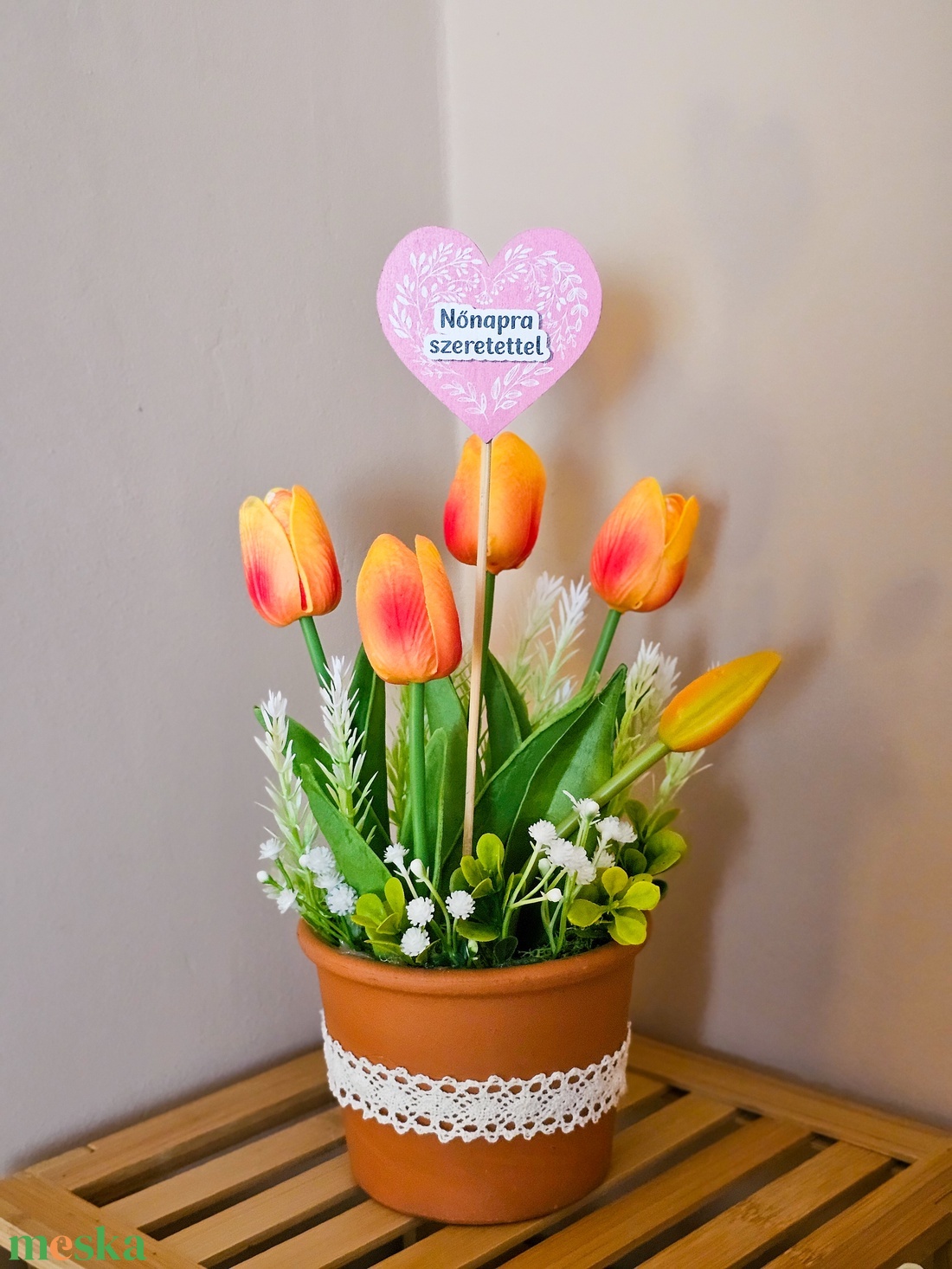Nőnapra tulipános cserepes dísz  - otthon & életmód - virágdekoráció - virágdíszek - virágdísz kaspóban - Meska.hu