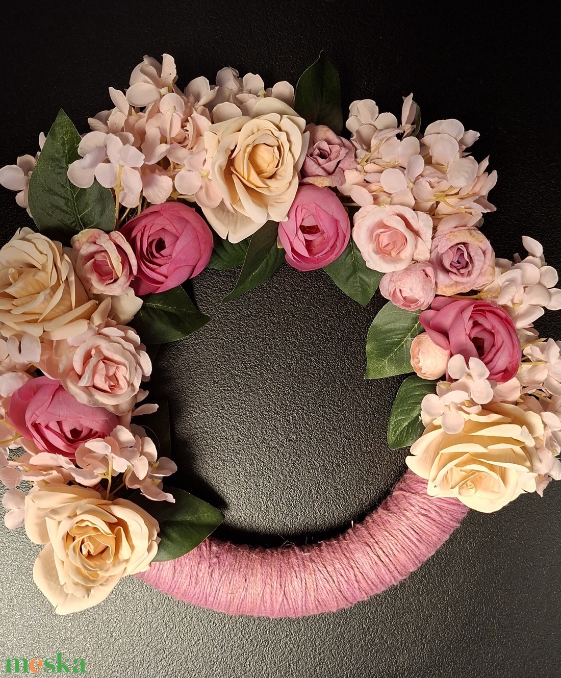 Rózsaszín habcsók - otthon & életmód - dekoráció - virágdísz és tartó - koszorú - Meska.hu Rózsaszín habcsók - otthon & életmód - dekoráció - virágdísz és tartó - koszorú - Meska.hu
