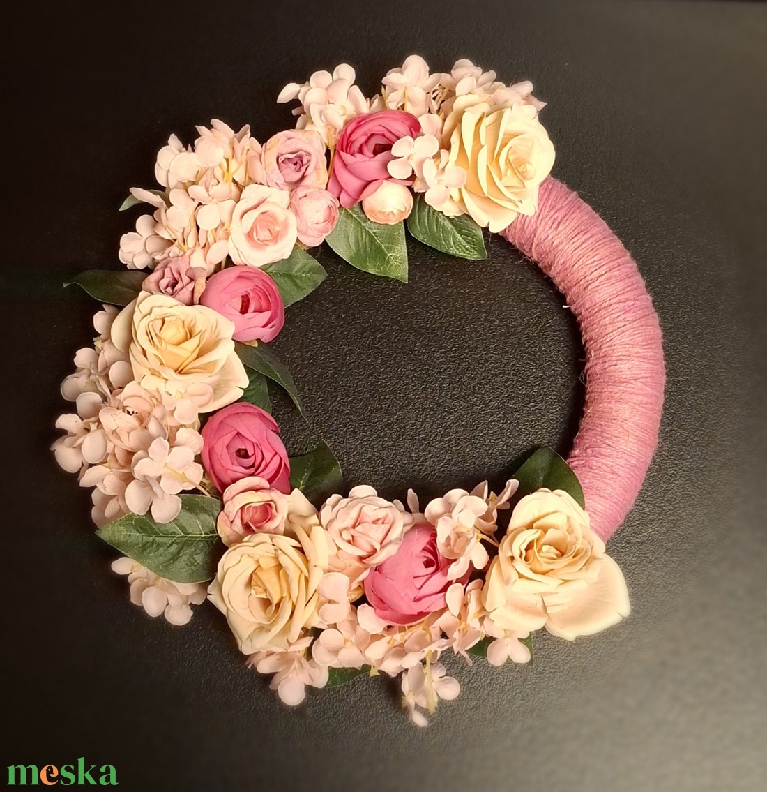 Rózsaszín habcsók - otthon & életmód - dekoráció - virágdísz és tartó - koszorú - Meska.hu Rózsaszín habcsók - otthon & életmód - dekoráció - virágdísz és tartó - koszorú - Meska.hu