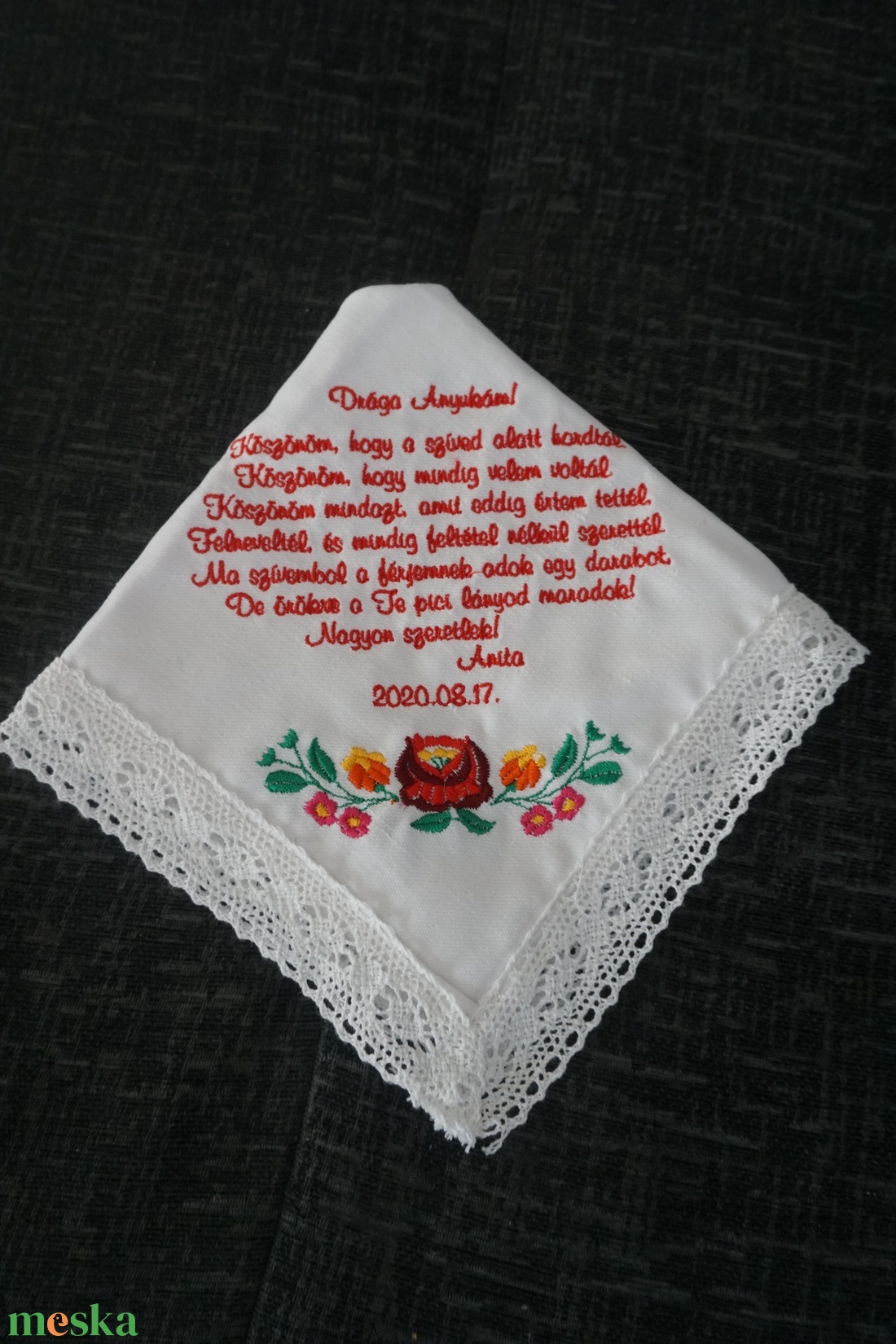 Hímzett keszkenő - esküvői szülőköszöntő - Egyedi változat - esküvő - emlék & ajándék - szülőköszöntő ajándék - Meska.hu