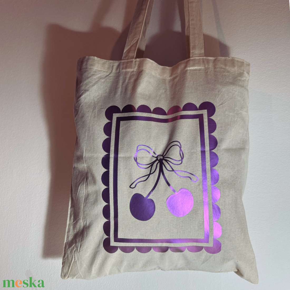 Hologramos cseresznyés vászontáska natúr szín - táska & tok - bevásárlás & shopper táska - shopper, textiltáska, szatyor - Meska.hu Hologramos cseresznyés vászontáska natúr szín - táska & tok - bevásárlás & shopper táska - shopper, textiltáska, szatyor - Meska.hu