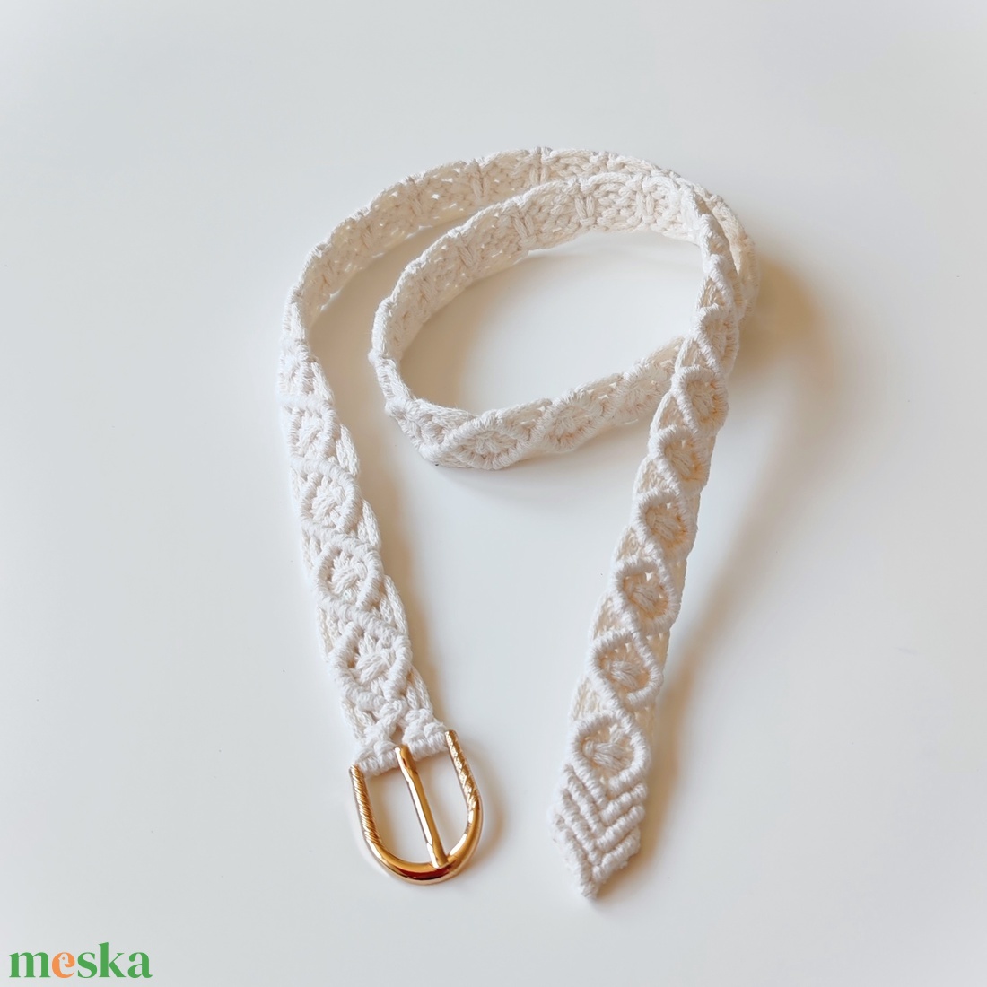 MAKRAMÉ-ÖV-KESKENY-ARANY-CSATTAL - ruha & divat - öv & övcsat - öv - Meska.hu MAKRAMÉ-ÖV-KESKENY-ARANY-CSATTAL - ruha & divat - öv & övcsat - öv - Meska.hu