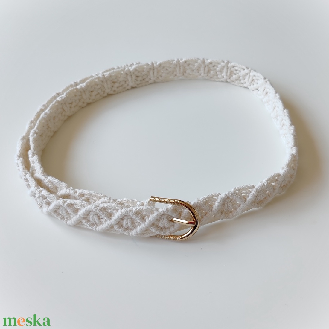 MAKRAMÉ-ÖV-KESKENY-ARANY-CSATTAL - ruha & divat - öv & övcsat - öv - Meska.hu MAKRAMÉ-ÖV-KESKENY-ARANY-CSATTAL - ruha & divat - öv & övcsat - öv - Meska.hu