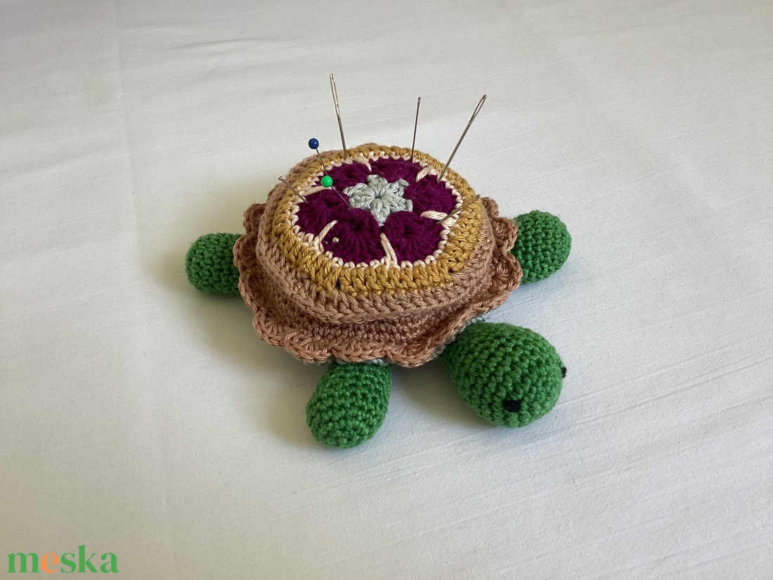 Horgolt teknősbéka tűpárna - otthon & életmód - lakástextil - varrókellék - Meska.hu Horgolt teknősbéka tűpárna - otthon & életmód - lakástextil - varrókellék - Meska.hu