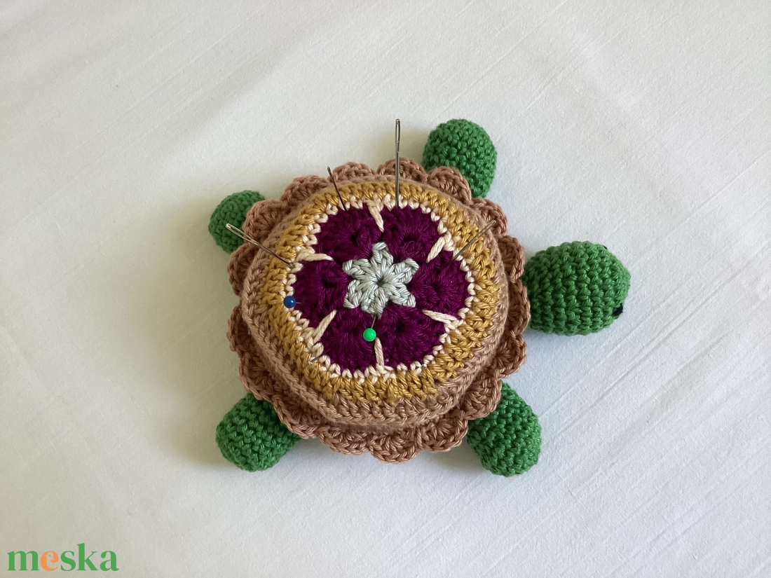 Horgolt teknősbéka tűpárna - otthon & életmód - lakástextil - varrókellék - Meska.hu Horgolt teknősbéka tűpárna - otthon & életmód - lakástextil - varrókellék - Meska.hu