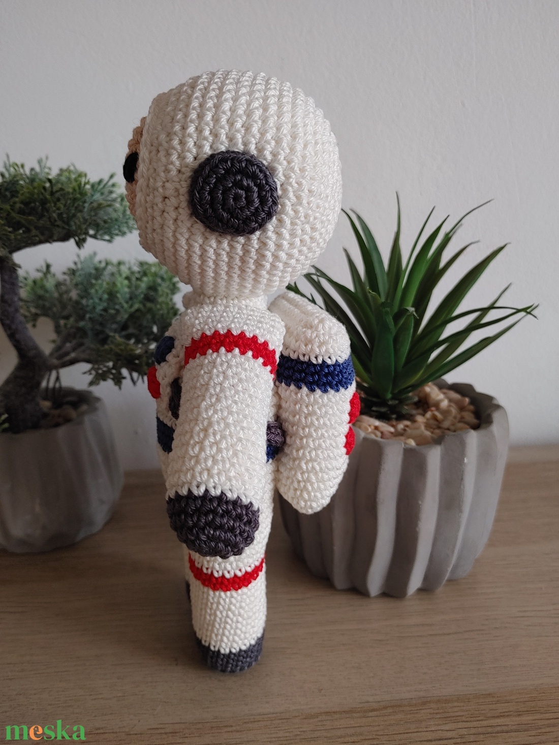 Horgolt űrhajós, amigurumi figura - játék & sport - plüssállat & játékfigura - ember - Meska.hu Horgolt űrhajós, amigurumi figura - játék & sport - plüssállat & játékfigura - ember - Meska.hu