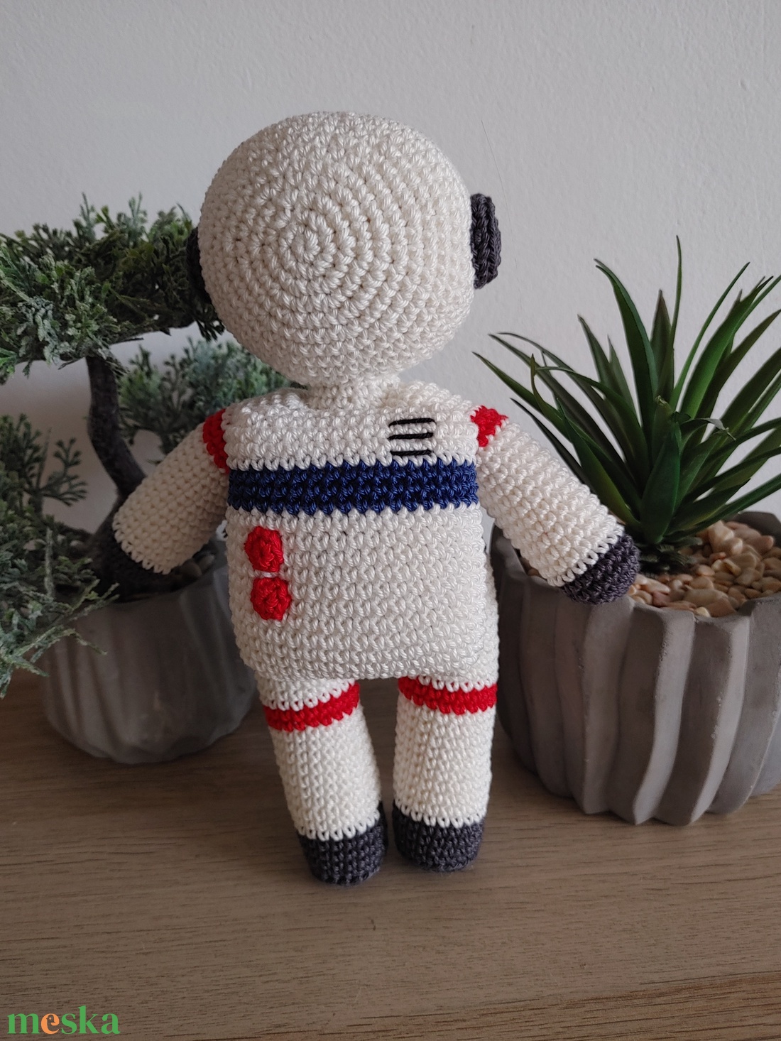 Horgolt űrhajós, amigurumi figura - játék & sport - plüssállat & játékfigura - ember - Meska.hu Horgolt űrhajós, amigurumi figura - játék & sport - plüssállat & játékfigura - ember - Meska.hu