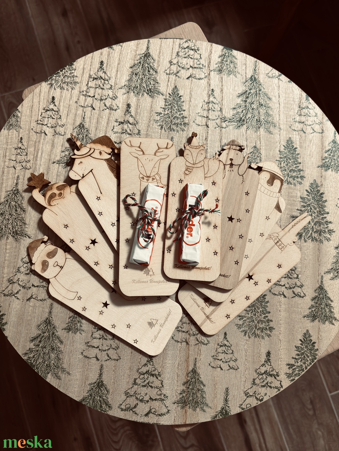 Karácsonyi csokiátadó  - karácsony - mikulás - mikulás ajándékok - Meska.hu