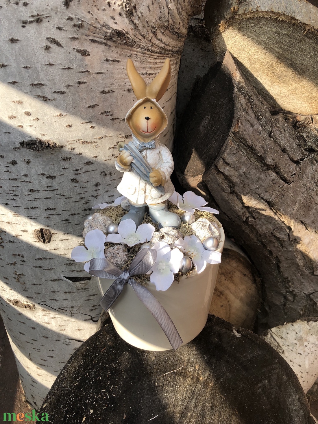 Nyuszi esernyővel asztaldísz - otthon & életmód - dekoráció - asztal és polc dekoráció - asztaldísz - Meska.hu