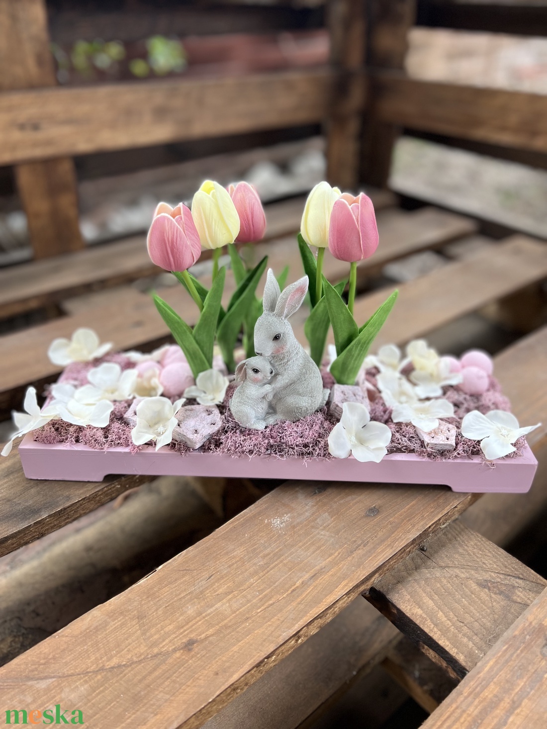 Nyuszi mama és kicsinye tavaszi tál - otthon & életmód - dekoráció - asztal és polc dekoráció - asztaldísz - Meska.hu