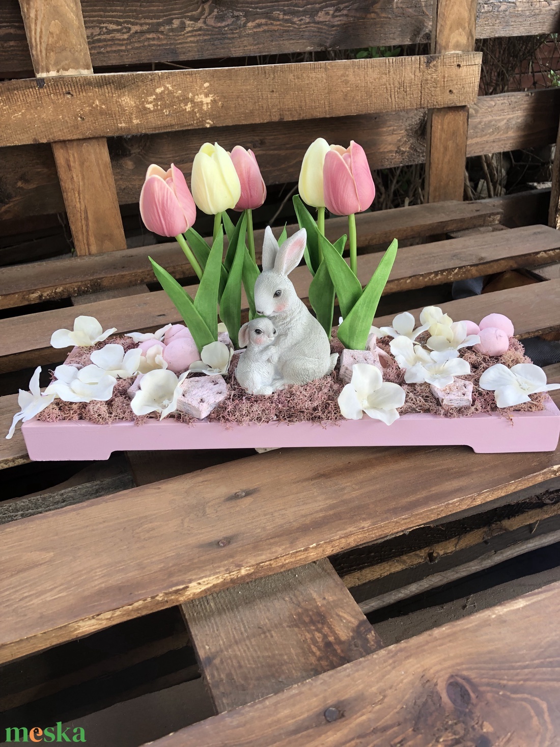 Nyuszi mama és kicsinye tavaszi tál - otthon & életmód - dekoráció - asztal és polc dekoráció - asztaldísz - Meska.hu