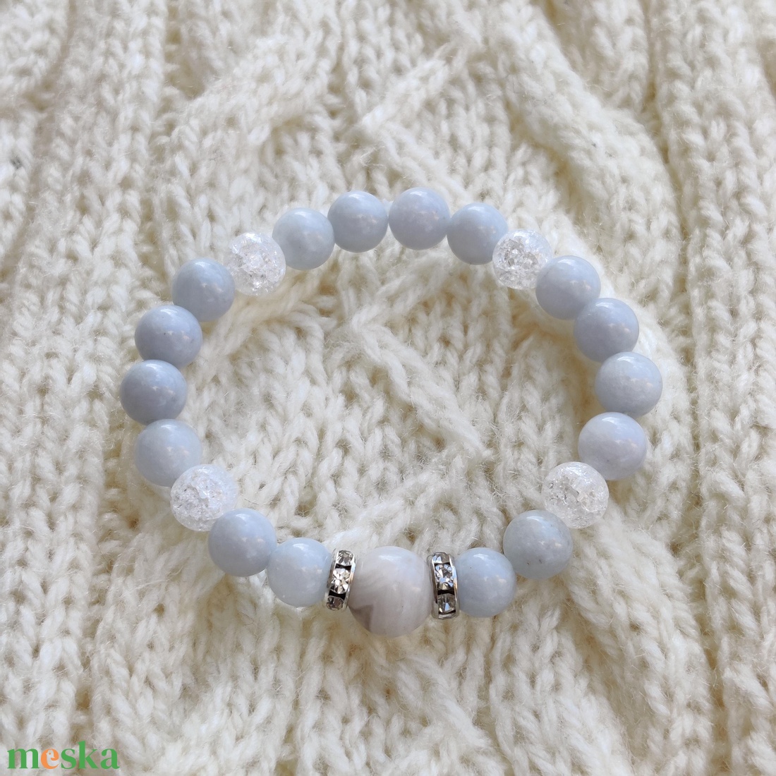 Hegyikristály és akvamarin szalagos achát féldrágakő karkötő - ékszer - karkötő - ásványkarkötő - Meska.hu