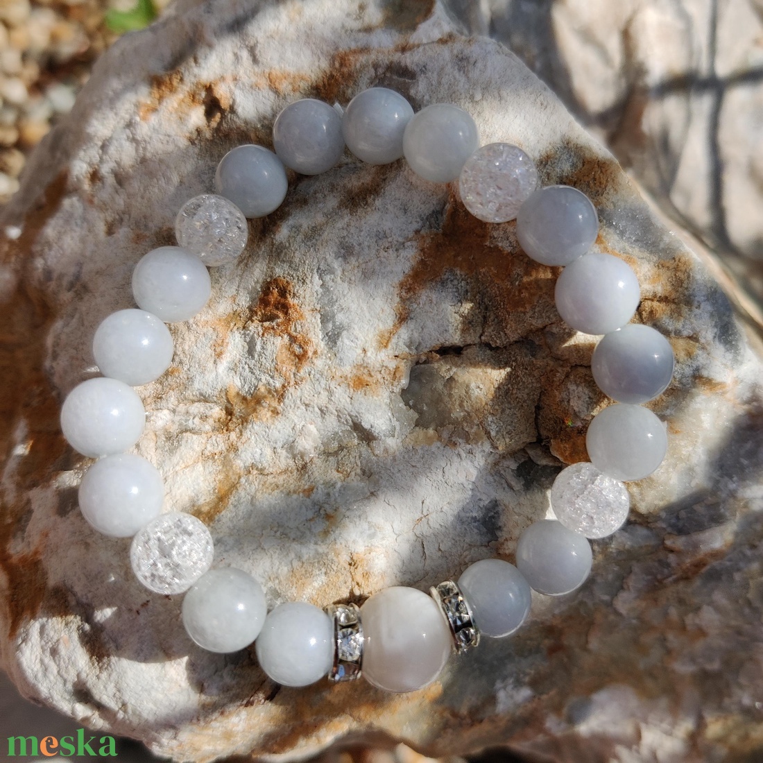 Hegyikristály és akvamarin szalagos achát féldrágakő karkötő - ékszer - karkötő - ásványkarkötő - Meska.hu