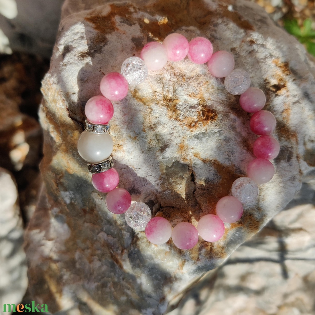 Hegyikristály és rózsaszín szalagos achát féldrágakő karkötő - ékszer - karkötő - gyöngyös karkötő - Meska.hu