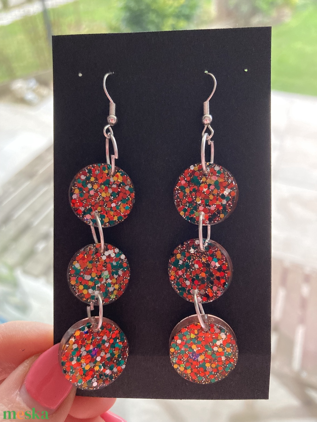 Három gömbös műgyanta fülbevaló - ékszer - fülbevaló - lógó fülbevaló - Meska.hu