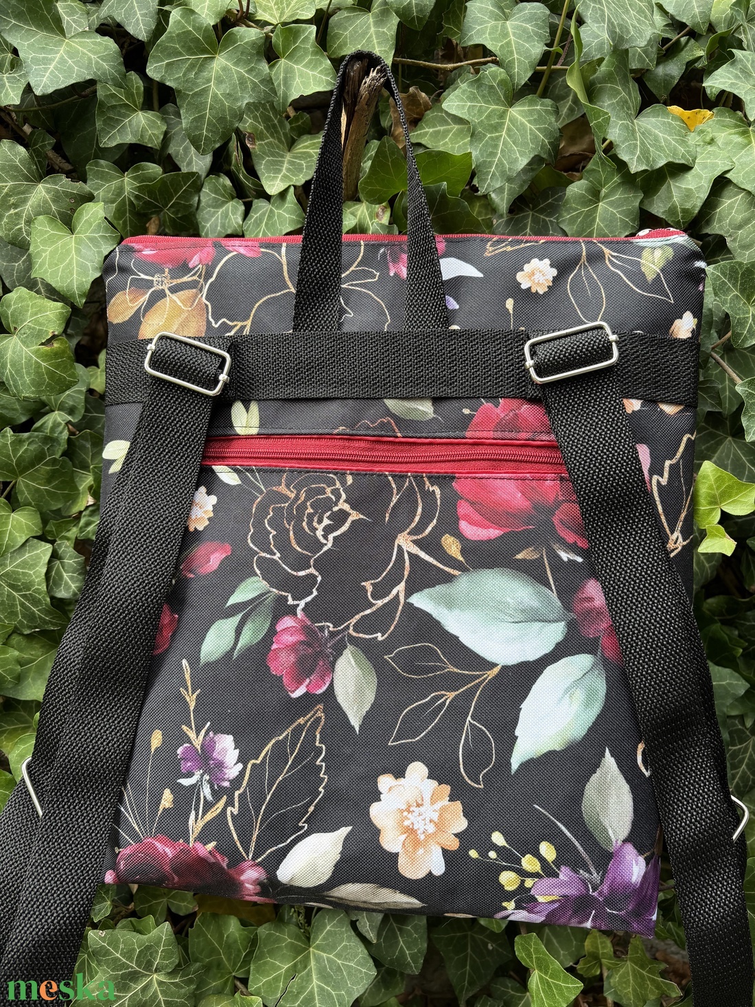 Fekete-arany rózsa vízhatlan hátizsák - táska & tok - hátizsák - kishátizsák - Meska.hu