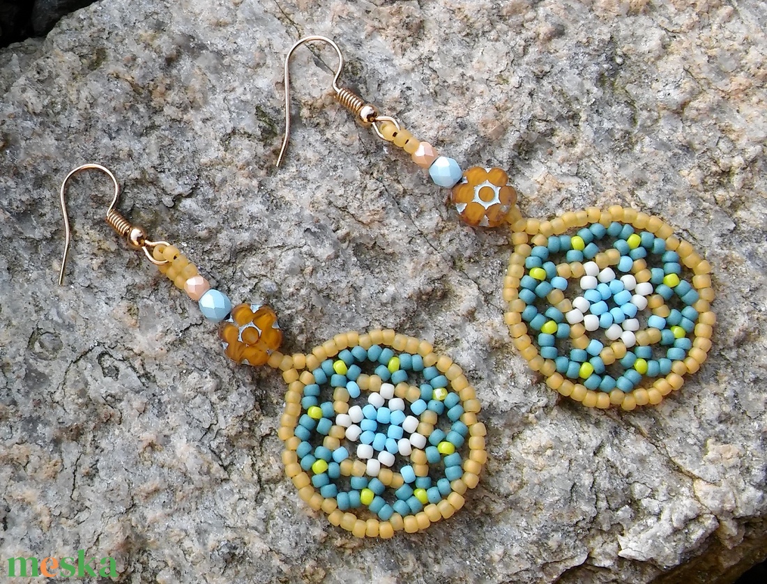Spring mandala, gyöngy, gyöngyékszer, gyöngy fülbevaló, ajándék, névnap, születésnap, karácsony, télapó - ékszer - fülbevaló - lógó fülbevaló - Meska.hu Spring mandala, gyöngy, gyöngyékszer, gyöngy fülbevaló, ajándék, névnap, születésnap, karácsony, télapó - ékszer - fülbevaló - lógó fülbevaló - Meska.hu