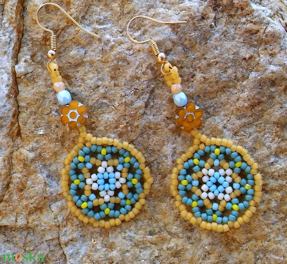 Spring mandala, gyöngy, gyöngyékszer, gyöngy fülbevaló, ajándék, névnap, születésnap, karácsony, télapó - ékszer - fülbevaló - lógó fülbevaló - Meska.hu Spring mandala, gyöngy, gyöngyékszer, gyöngy fülbevaló, ajándék, névnap, születésnap, karácsony, télapó - ékszer - fülbevaló - lógó fülbevaló - Meska.hu