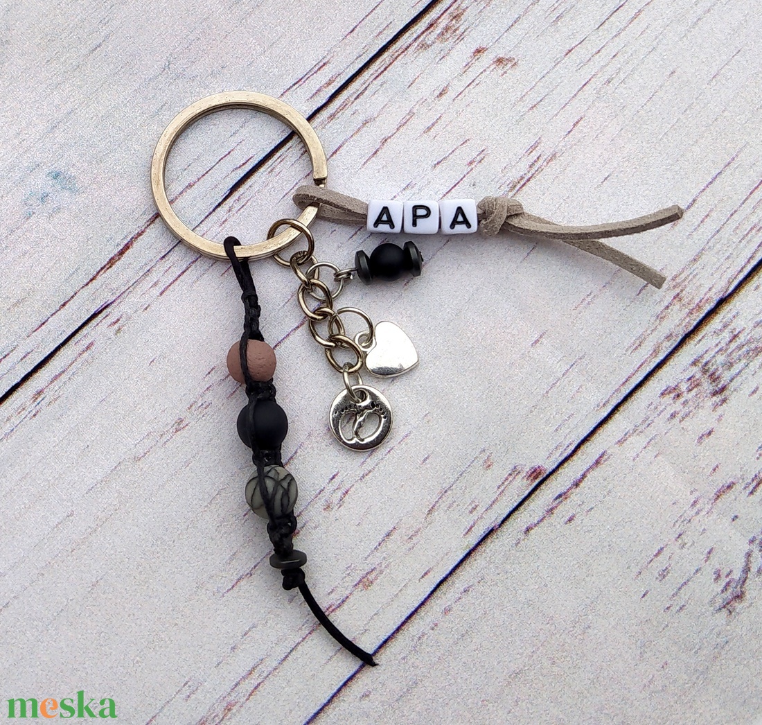 Apák napja, kulcstartó, autós függő, ajándék, névnap, születésnap, Karácsony - táska & tok - kulcstartó & táskadísz - kulcstartó - Meska.hu