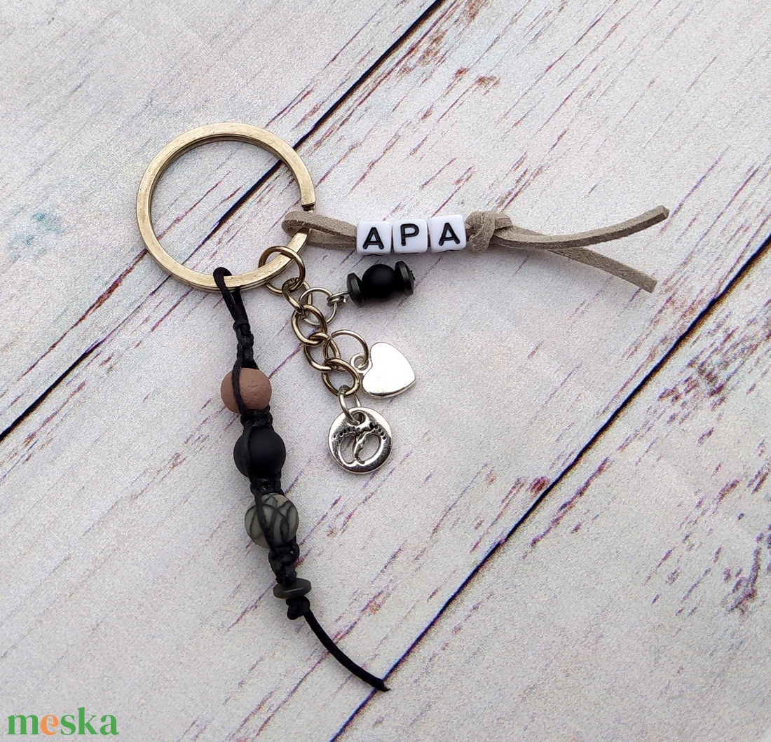 Apák napja, kulcstartó, autós függő, ajándék, névnap, születésnap, Karácsony - táska & tok - kulcstartó & táskadísz - kulcstartó - Meska.hu