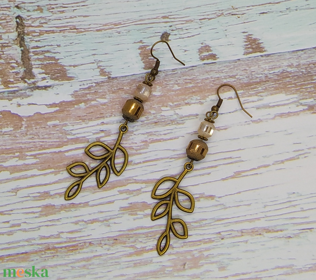 Leveles fülbevaló, ajándék, névnap, születésnap, Nőnap, Anyák napja, Húsvét, Karácsony, Télapó, ballagás, nyár - ékszer - fülbevaló - lógó fülbevaló - Meska.hu