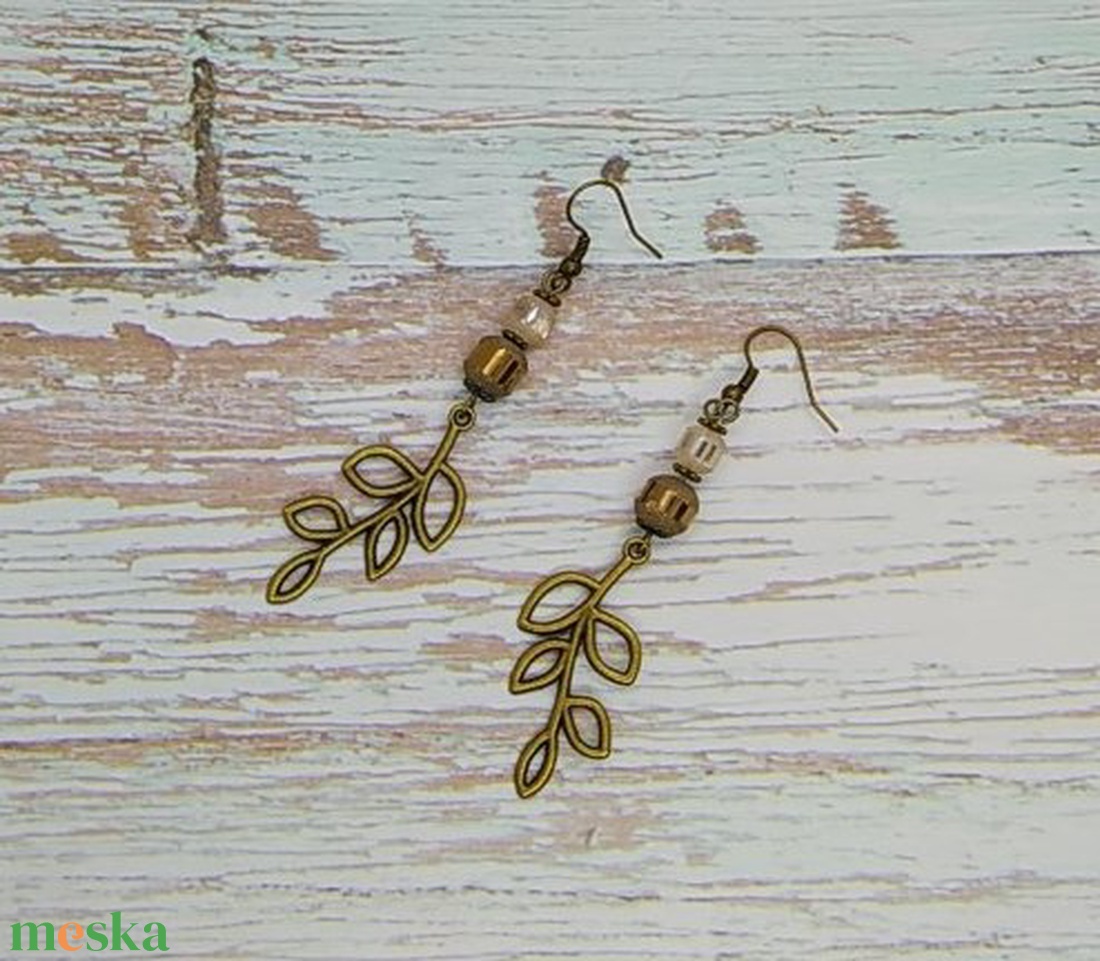 Leveles fülbevaló, ajándék, névnap, születésnap, Nőnap, Anyák napja, Húsvét, Karácsony, Télapó, ballagás, nyár - ékszer - fülbevaló - lógó fülbevaló - Meska.hu