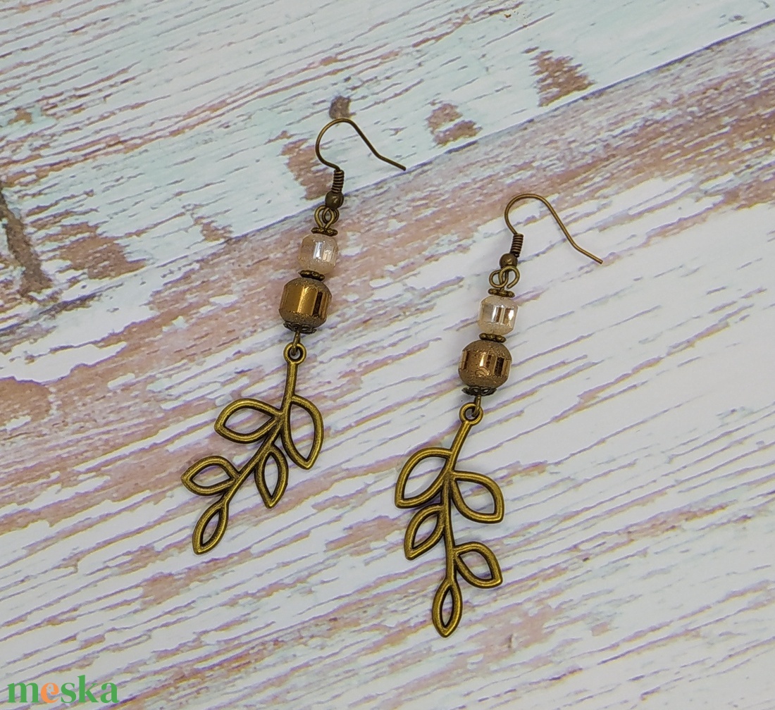 Leveles fülbevaló, ajándék, névnap, születésnap, Nőnap, Anyák napja, Húsvét, Karácsony, Télapó, ballagás, nyár - ékszer - fülbevaló - lógó fülbevaló - Meska.hu