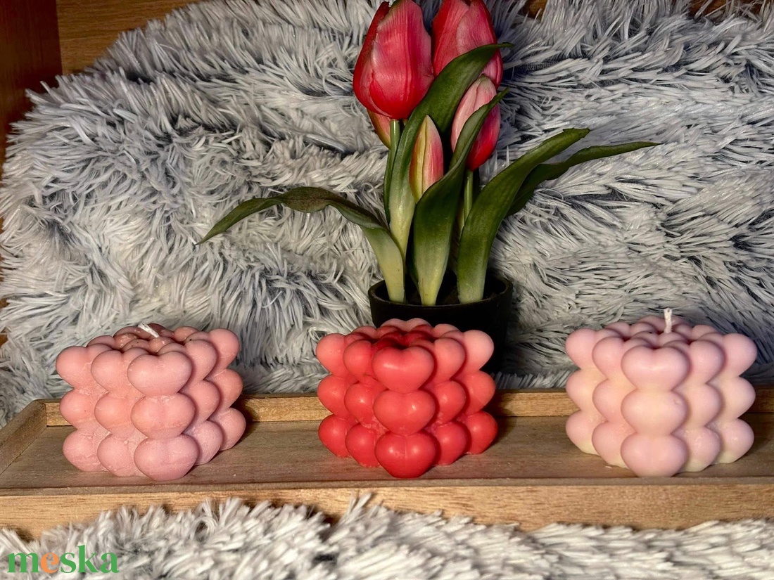 Szivecskés Kocka Forma gyertya - kellékek & szerszámok - dekorációs kellékek - dekorációs gyertya - Meska.hu