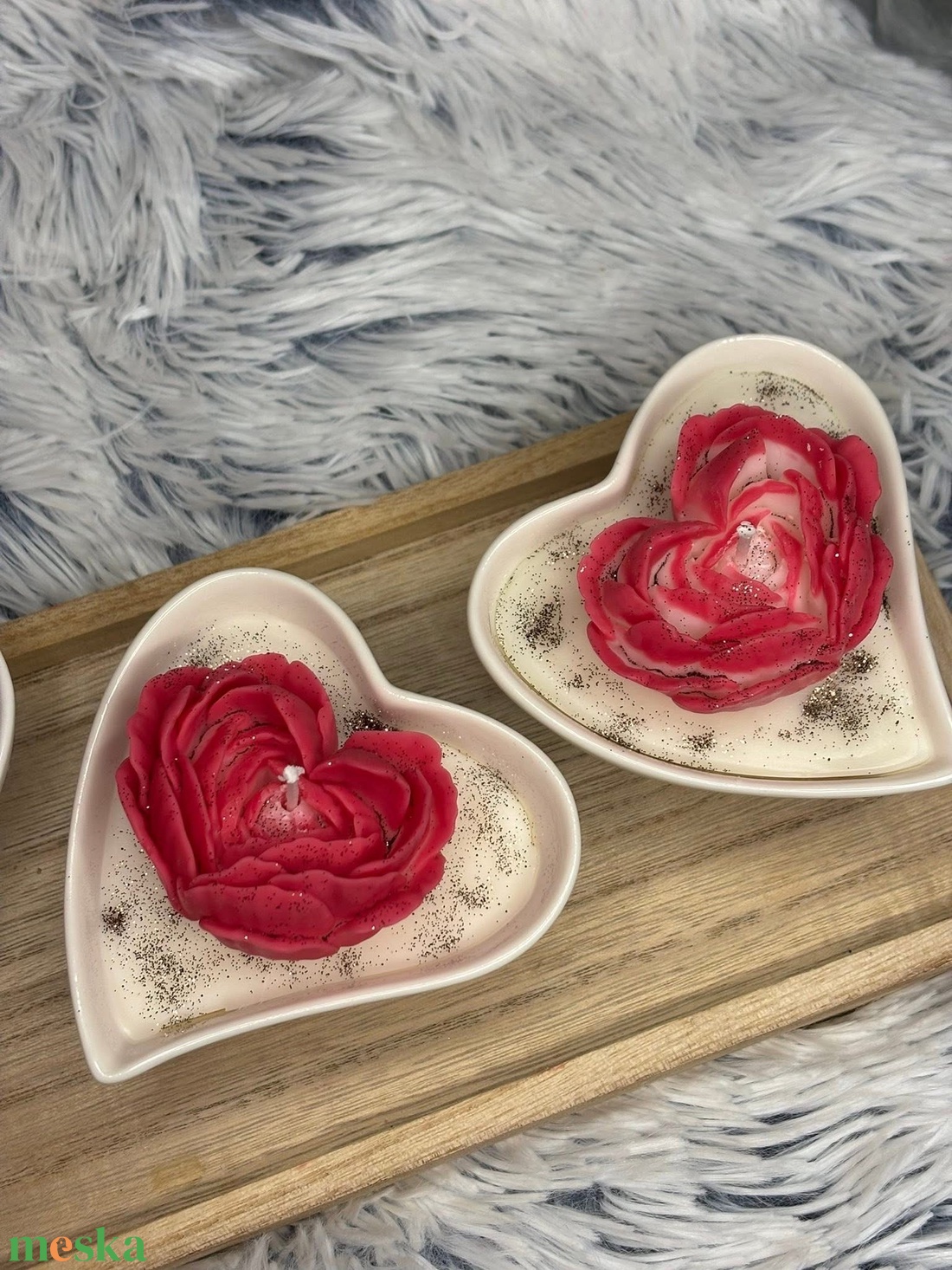 Szivecskés virágos gyertya  - kellékek & szerszámok - dekorációs kellékek - dekorációs gyertya - Meska.hu