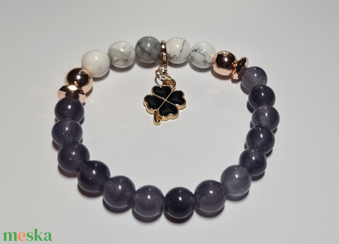 Rosegold hematit, howlit, jade ásványkarkötő lóhere medállal - ékszer - karkötő - gyöngyös karkötő - Meska.hu