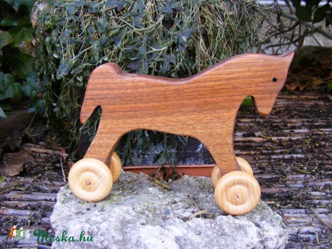 Játék faló -  - Meska.hu