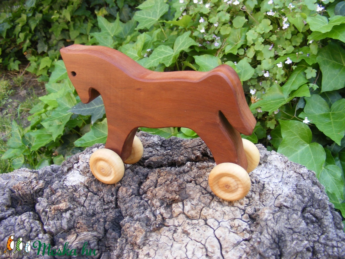 Játék fapaci, fa ló, gurulós fajáték -  - Meska.hu
