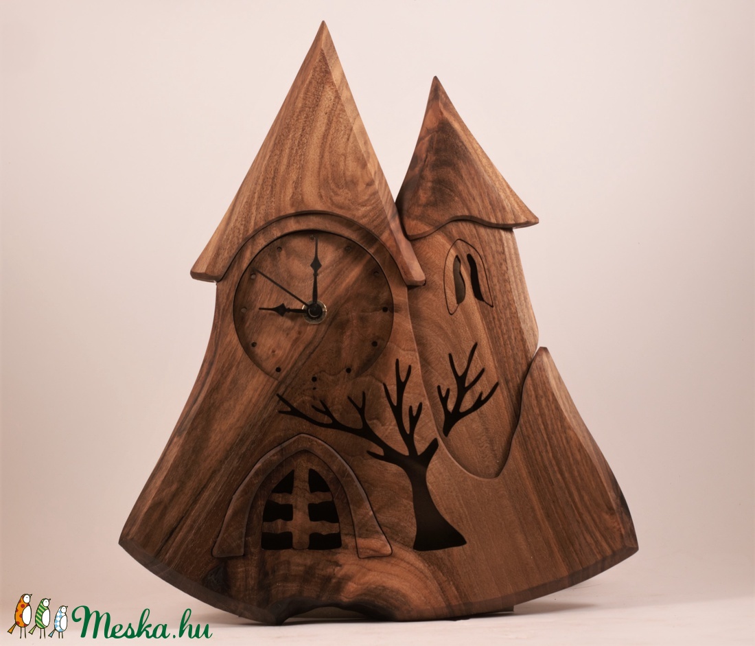 Tornyos falióra, fa falióra, faóra -  - Meska.hu