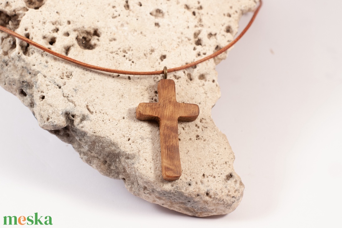 Fa nyaklánc, nyakbavaló kereszt medál - ékszer - nyaklánc - medálos nyaklánc - Meska.hu