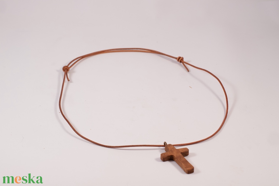 Fa nyaklánc, nyakbavaló kereszt medál - ékszer - nyaklánc - medálos nyaklánc - Meska.hu