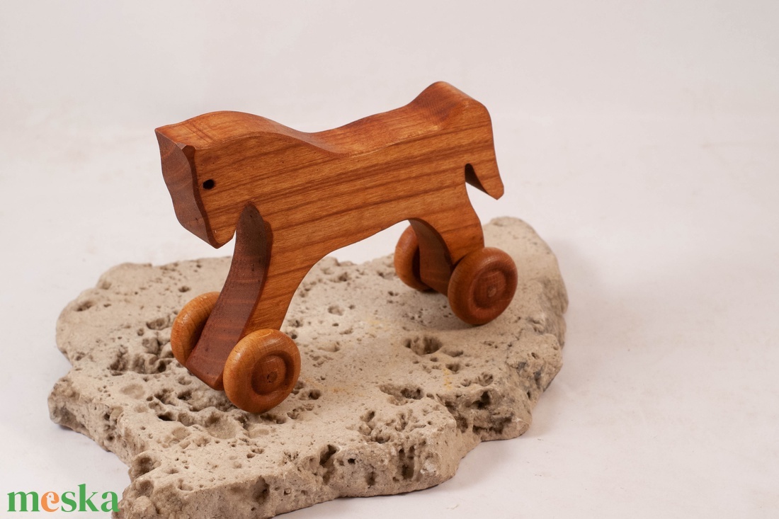 Fa lovacska, fa ló - játék & sport - húzó & tolójátékok - Meska.hu Fa lovacska, fa ló - játék & sport - húzó & tolójátékok - Meska.hu