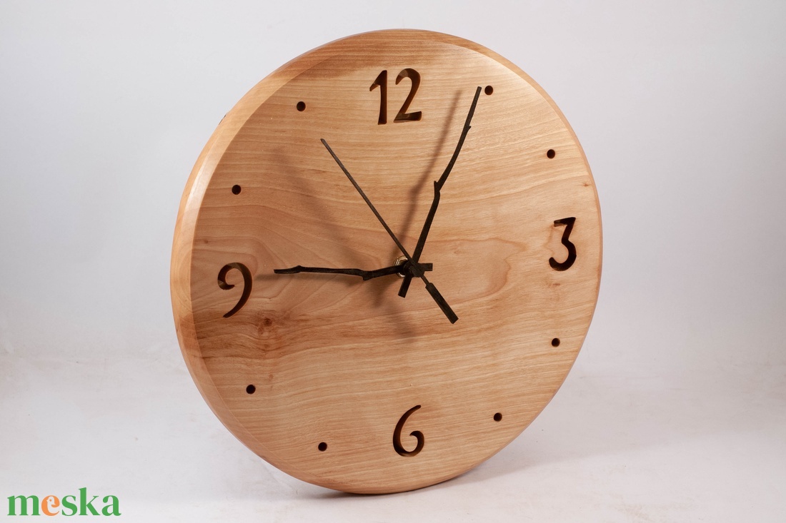 Fa falióra, kerek faóra,  - otthon & életmód - dekoráció - fali és függő dekoráció - falióra & óra - Meska.hu