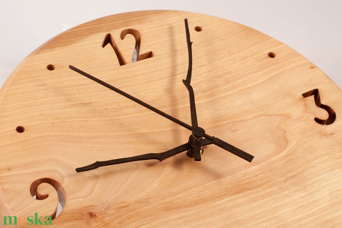 Fa falióra, kerek faóra,  - otthon & életmód - dekoráció - fali és függő dekoráció - falióra & óra - Meska.hu