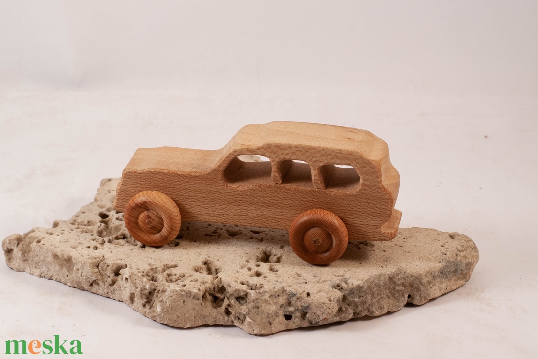 Játék fa autó, terepjáró, old timer, fakocsi - játék & sport - húzó & tolójátékok - Meska.hu