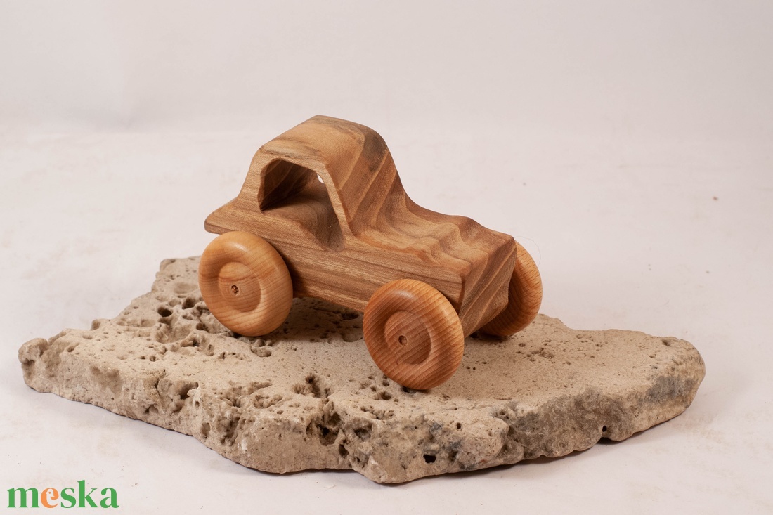 Játék fa autó, traktor , fakocsi - játék & sport - húzó & tolójátékok - Meska.hu